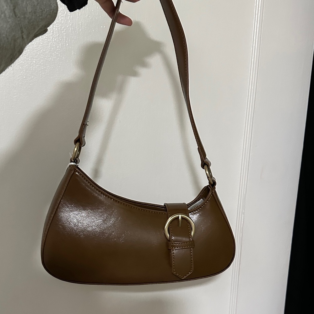 Chic Brown Leather Shoulder Bag
